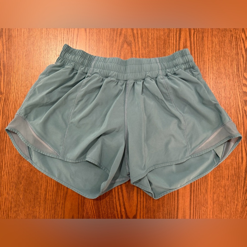 Lululemon Women’s 4” Hotty Hot Shorts, Size 10